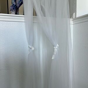 Pottery Barn Kids withe Canopy bow